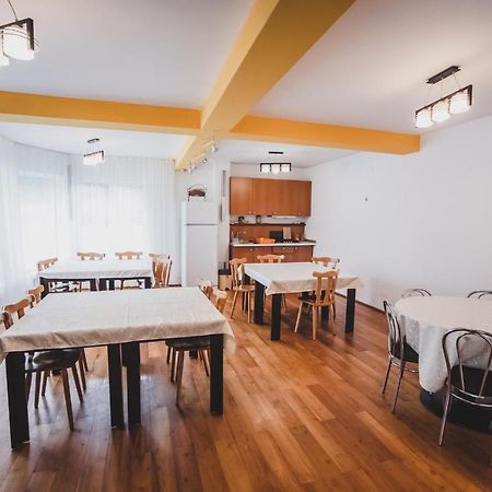 La Padure Pensiune-Restaurant โนวาชิ-สเตรยนี ภายนอก รูปภาพ
