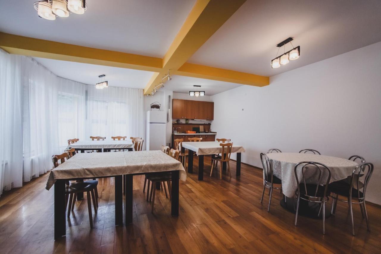 La Padure Pensiune-Restaurant โนวาชิ-สเตรยนี ภายนอก รูปภาพ